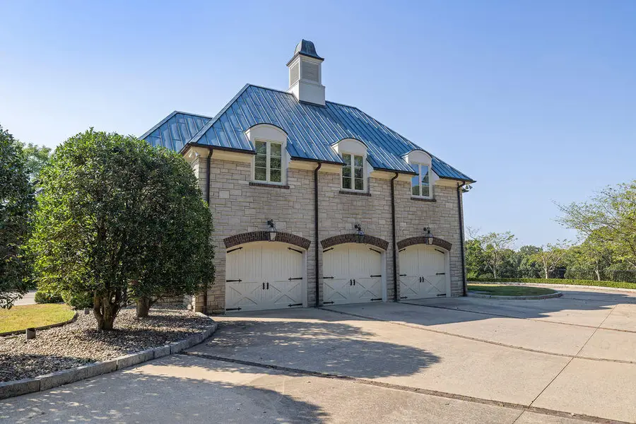808 Oak Park Boulevard, Calvert City, KY 42029 - #2