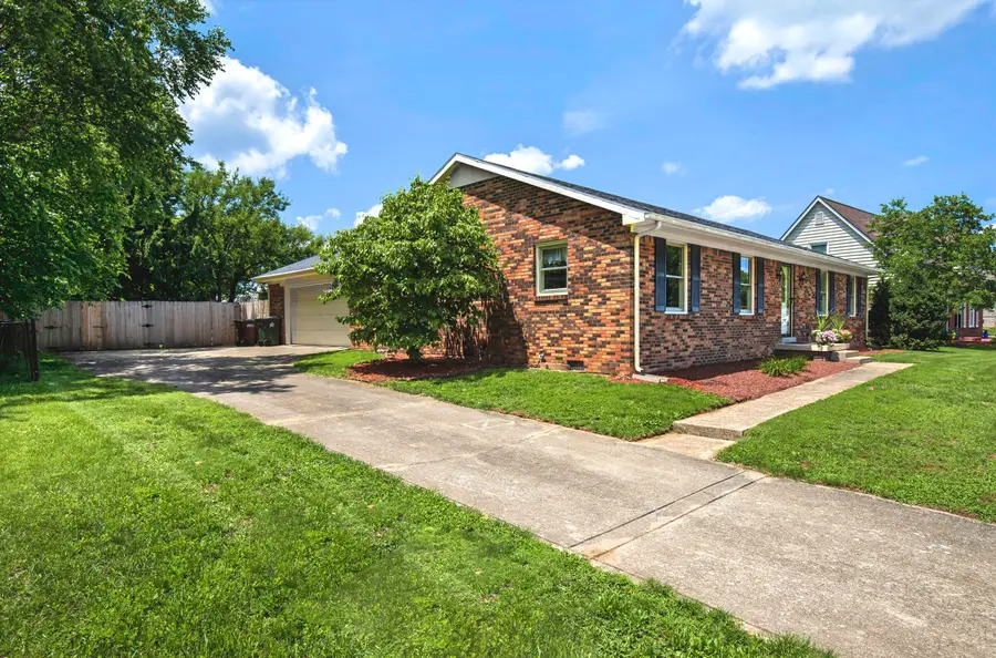206 Dove Park, Versailles, KY 40383 - #3
