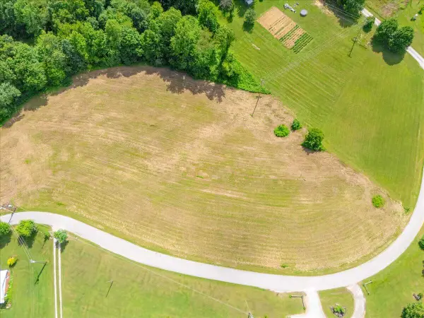 8888 Little Arthur Ridge Road, East Bernstadt, KY 40729