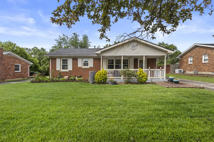 176 E Tiverton Way, Lexington, KY 40517 - #3