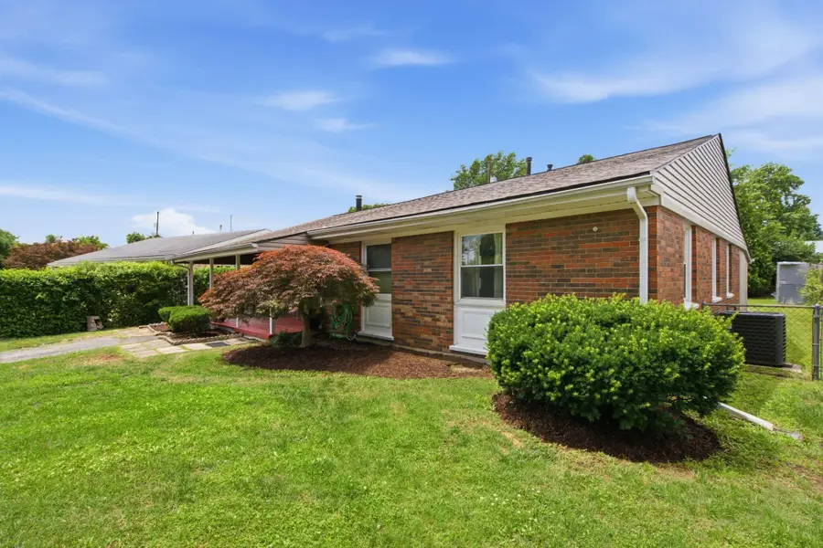 700 Dartmoor Court, Lexington, KY 40505 - #3