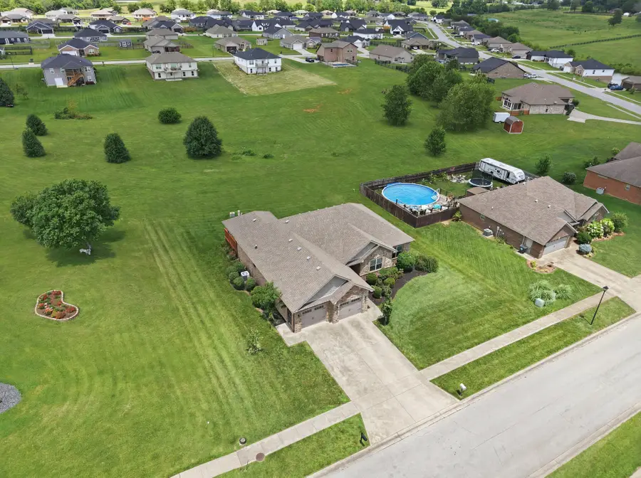 904 Kenblue Lane, Richmond, KY 40475 - #2