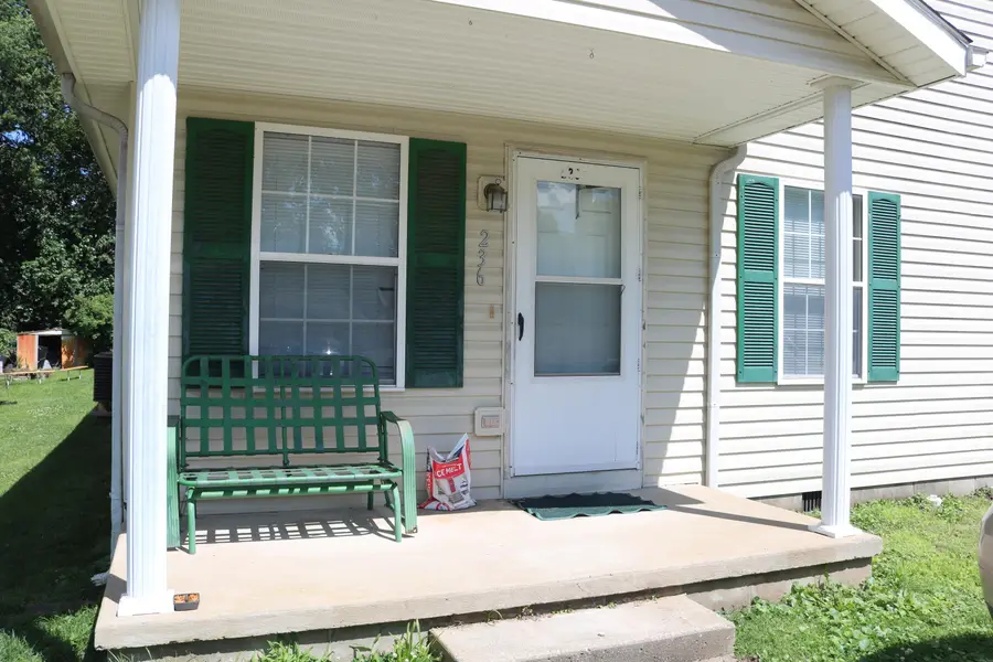 236 M.l.k. Jr Boulevard, Versailles, KY 40383 - #3