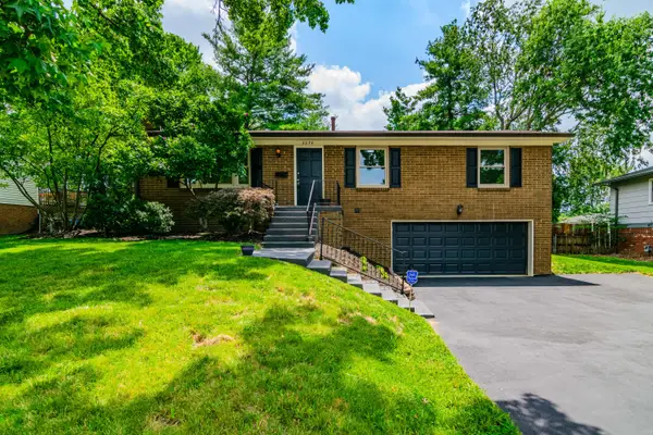 3274 Aqueduct Drive, Lexington, KY 40517