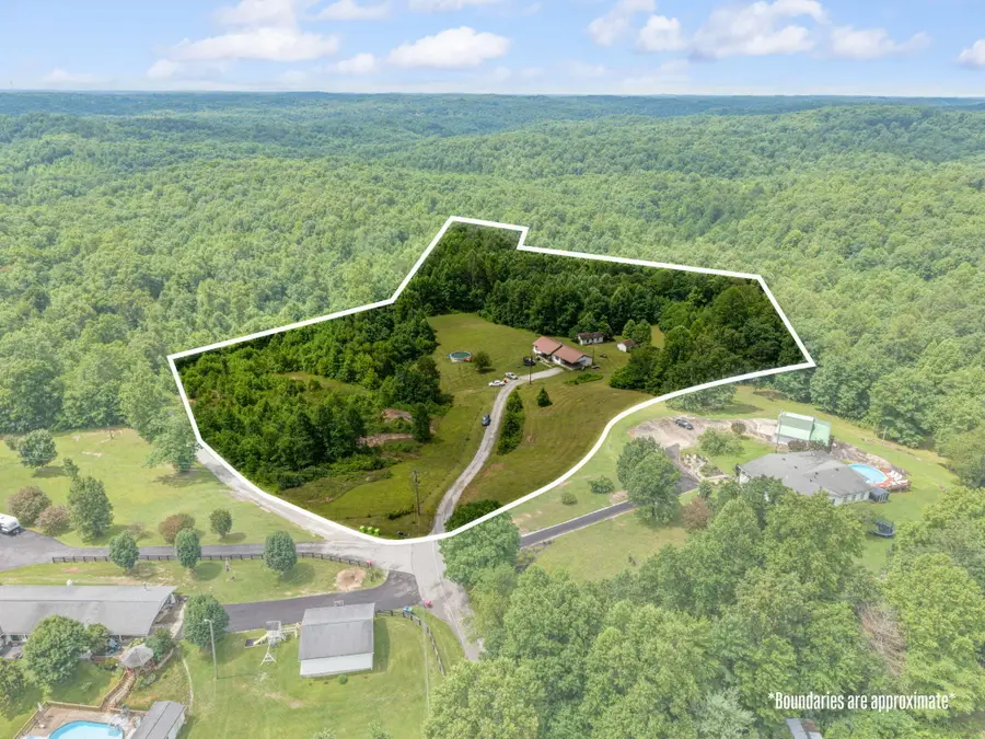 3492 Hawk Creek Road, London, KY 40741 - #2