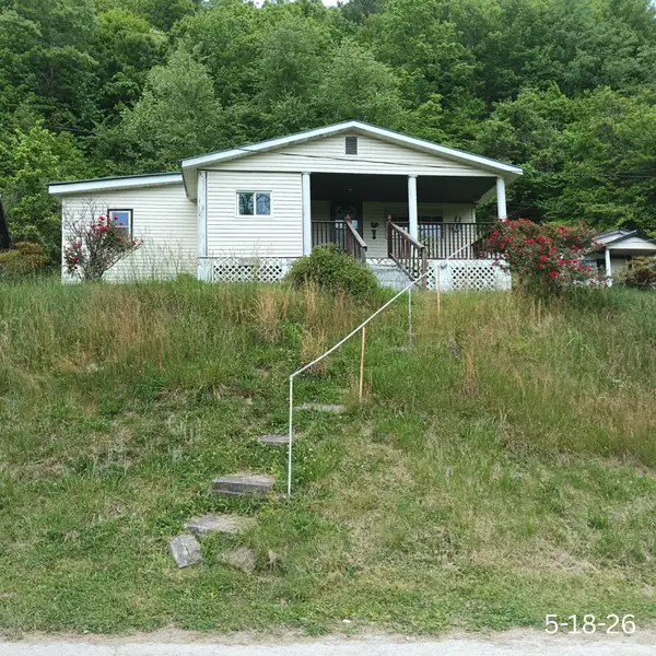 450 Bowen Lane, Inez, KY 41224