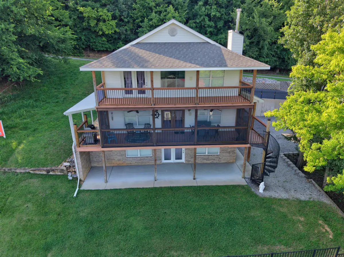 141 S Ash Street, Kuttawa, KY 42055 - #1