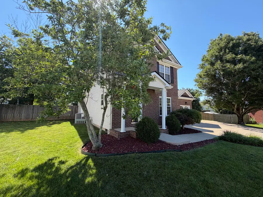 205 Dundee Court, Versailles, KY 40383 - #3