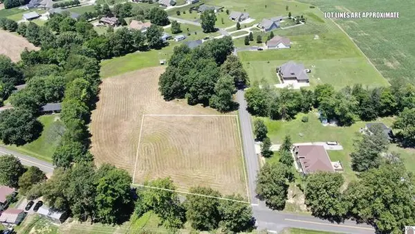 1720 W Lovelaceville Florence Station Road, Paducah, KY 42001