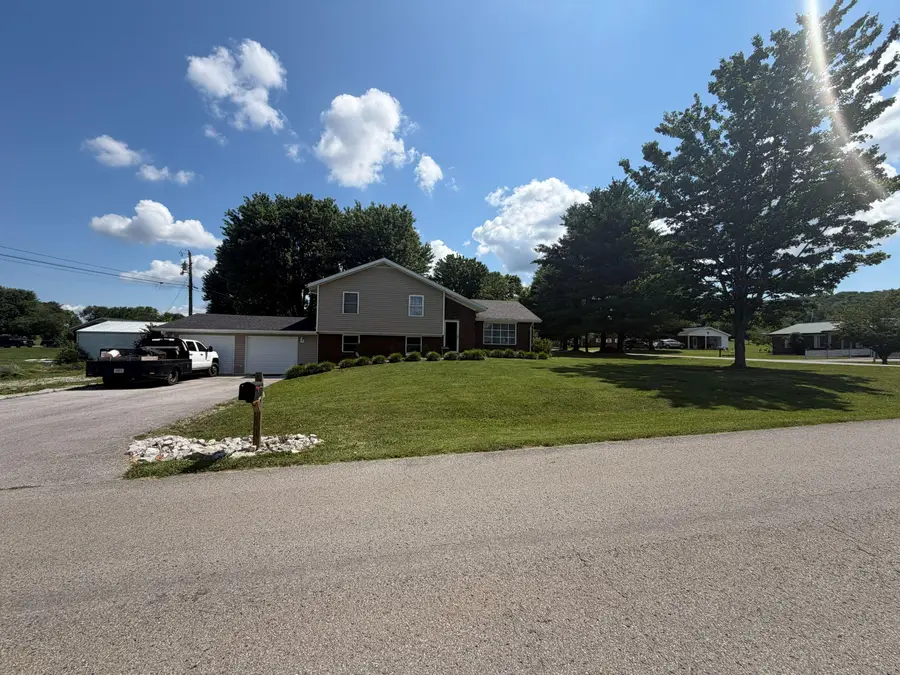 111 Guinn Drive, Monticello, KY 42633 - #2
