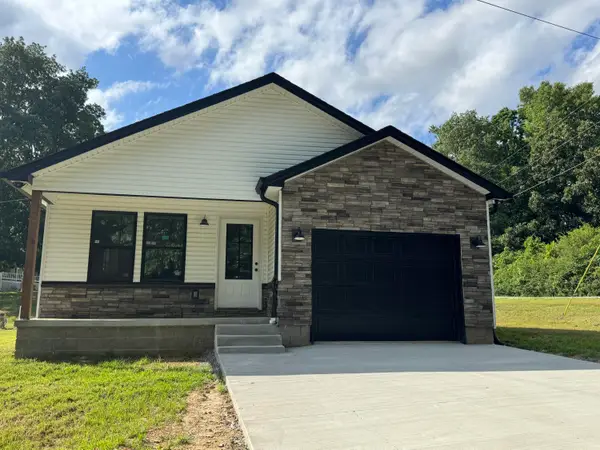 296 Hillview Drive, Cadiz, KY 42211