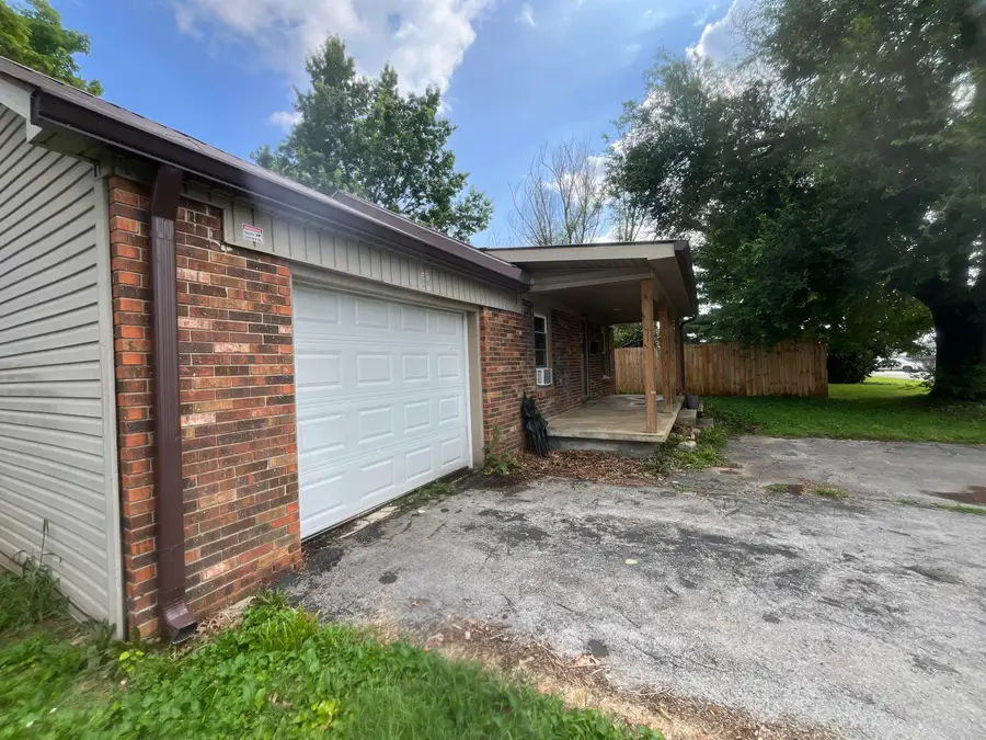 105 Brown Street, Albany, KY 42602 - #3