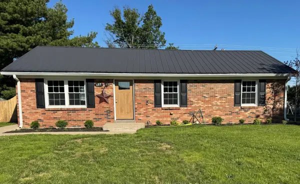 137 Oakmont Drive, Nicholasville, KY 40356