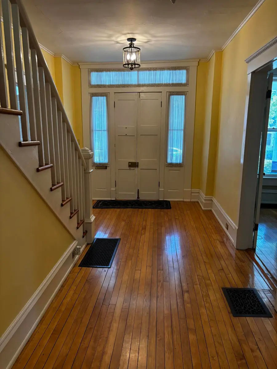 218 W Campbell Street, Frankfort, KY 40601 - #2