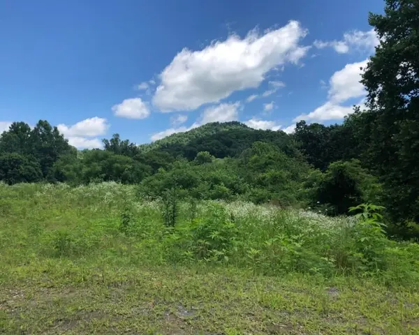 2251 S Highway 421, Manchester, KY 40962