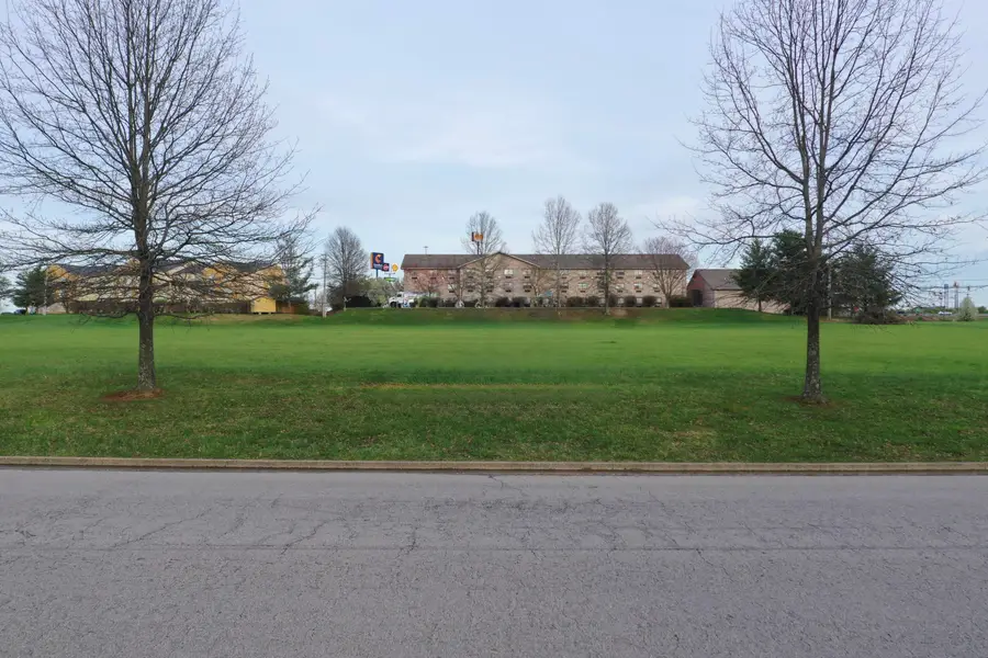 320 Silver Lake Drive, Mount Sterling, KY 40353 - #3