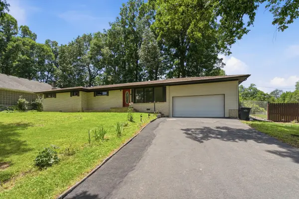 225 Nickell Heights Road, Paducah, KY 42003