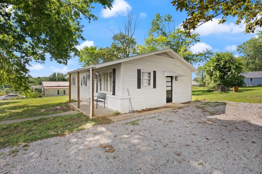 102 Walnut Street, Ferguson, KY 42533 - #3
