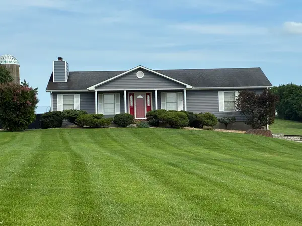 1835 Warwick Road, Harrodsburg, KY 40330