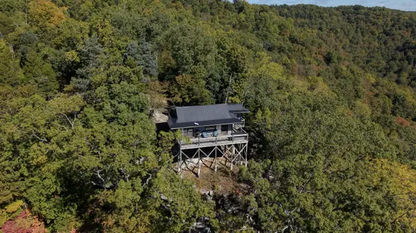 85 Gala Ln Lane, Stanton, KY 40380