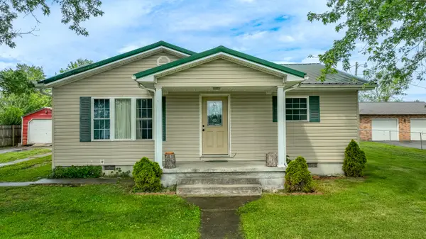 313  W Highway 1376, East Bernstadt, KY 40729