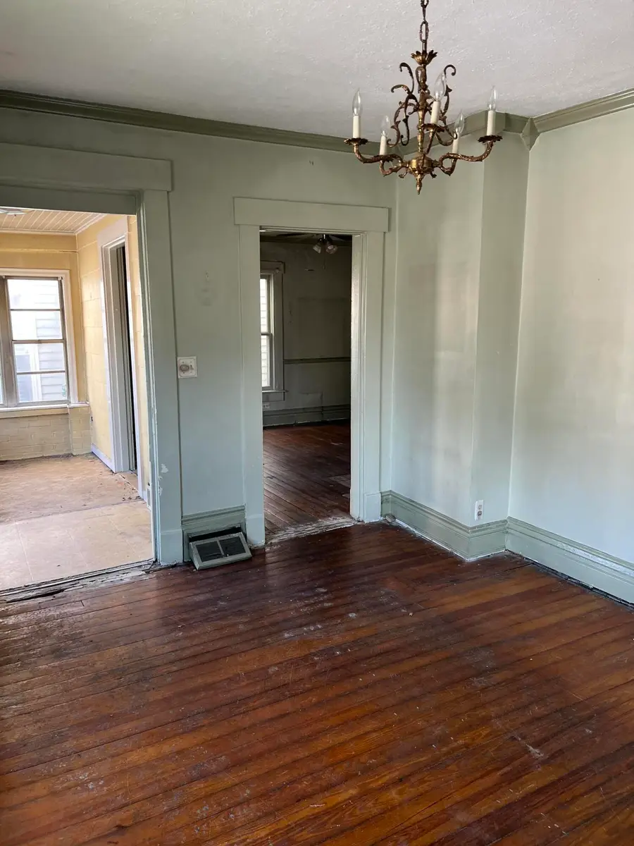 503 W Broadway Street, Frankfort, KY 40601 - #3