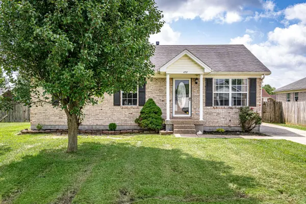 472 Beechcliff Circle, Shepherdsville, KY 40165