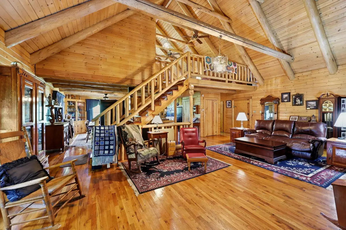 3276 Mundys Landing Road, Versailles, KY 40383 - #1