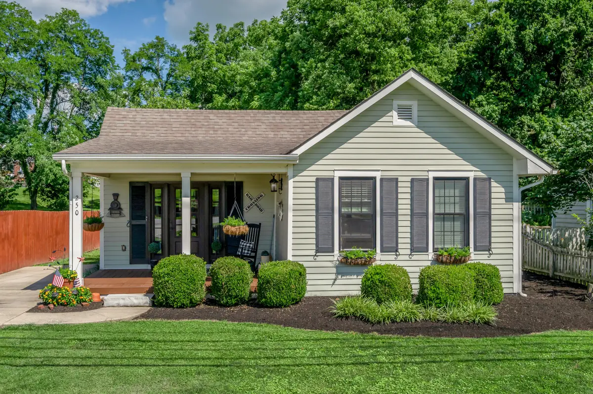 250 N Winter Street, Midway, KY 40347 - #1