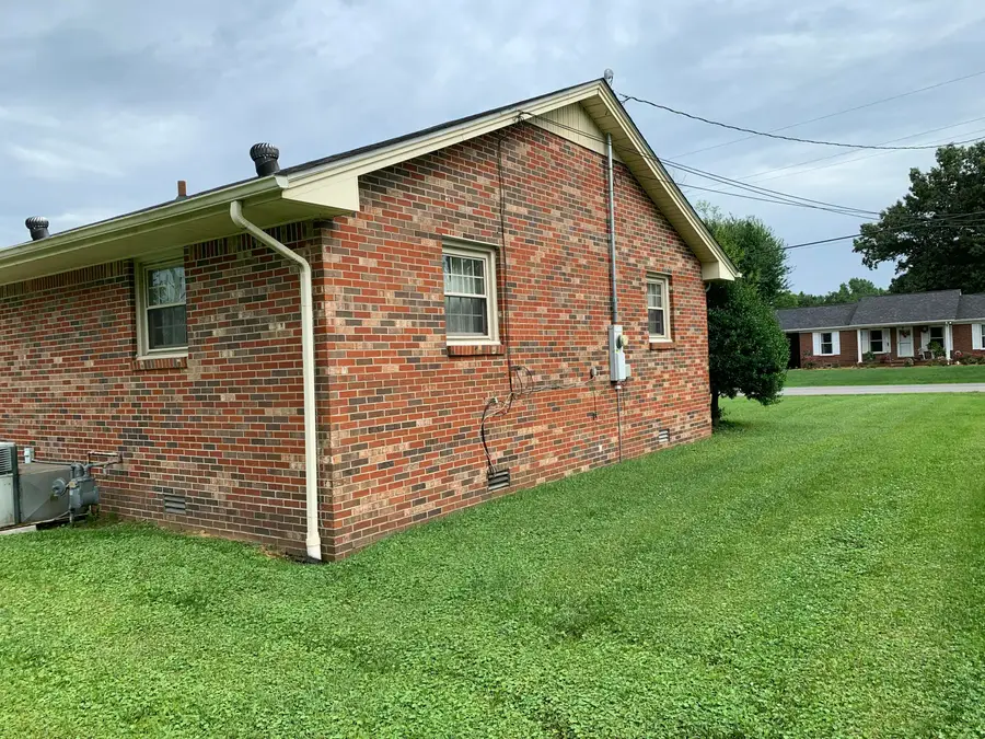 1710 Keenland Dr., Murray, KY 42071 - #3