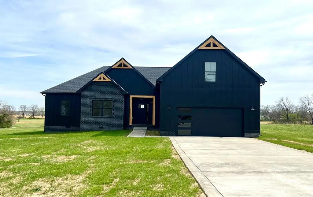 442 442 Old Major Ln Road, Hopkinsville, KY 42240 - #1