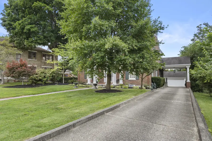 617 Chestnut Street, Berea, KY 40403 - #3