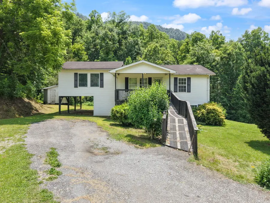 327 Day Hollow, Bledsoe, KY 40810 - #3