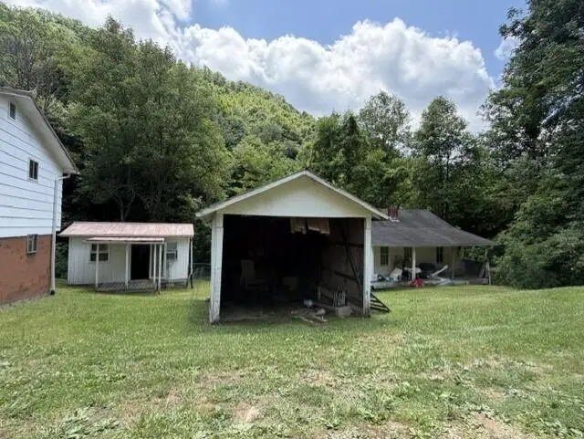 1722 Spruce Pine Road, Garner, KY 41817 - #3