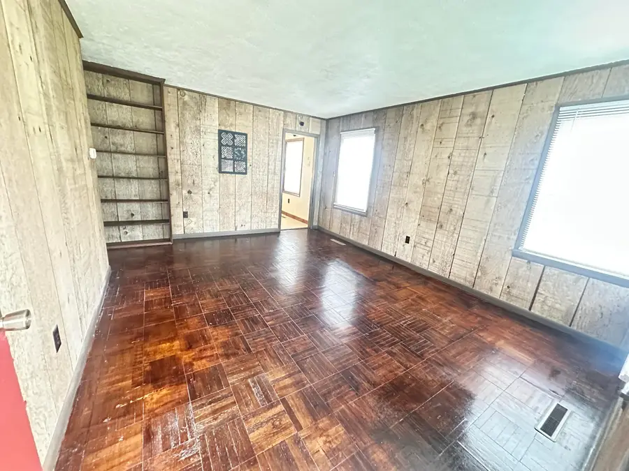 935 Lorine Lane, Paducah, KY 42001 - #2