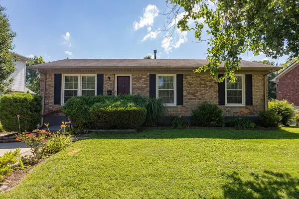 3516 Camelot Drive, Lexington, KY 40517