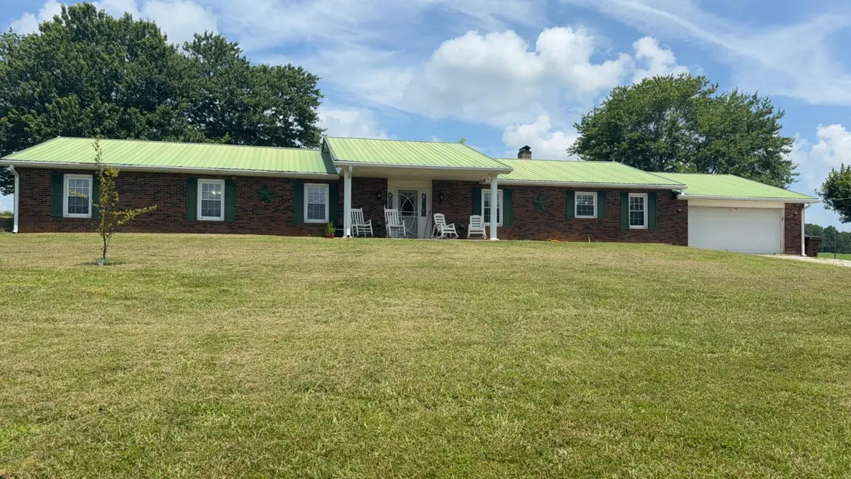 979 Walnut Grove School Rd Road, Waynesburg, KY 40489 - #1