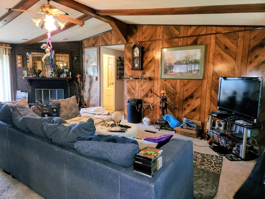 79 White Avenue, Stanton, KY 40380 - #3