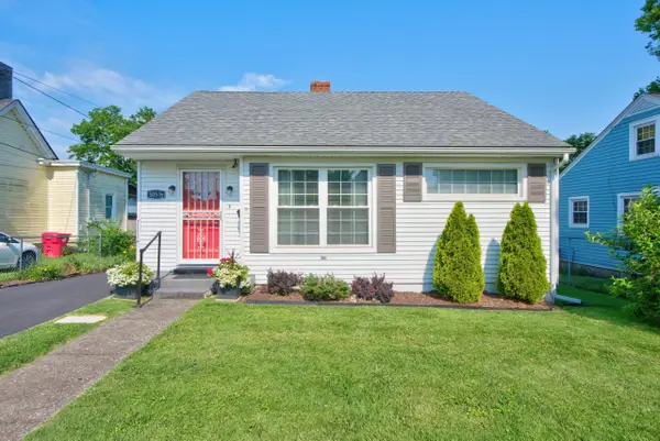 305 1/2 S 3rd Street, Nicholasville, KY 40356