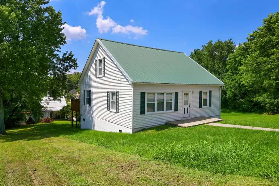 518 Graham Avenue, Harrodsburg, KY 40330 - #2