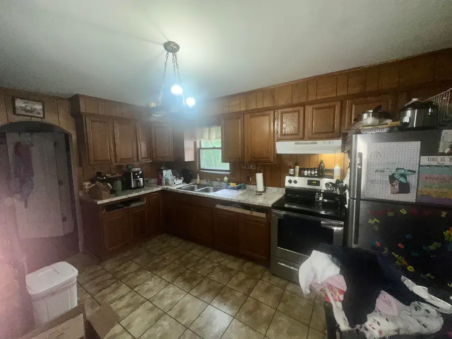 723 W Lockridge Street, Mayfield, KY 42066 - #3