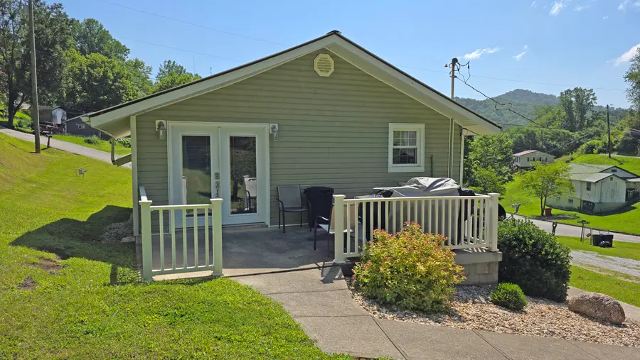 15 Water Tower Road, Manchester, KY 40962 - #2