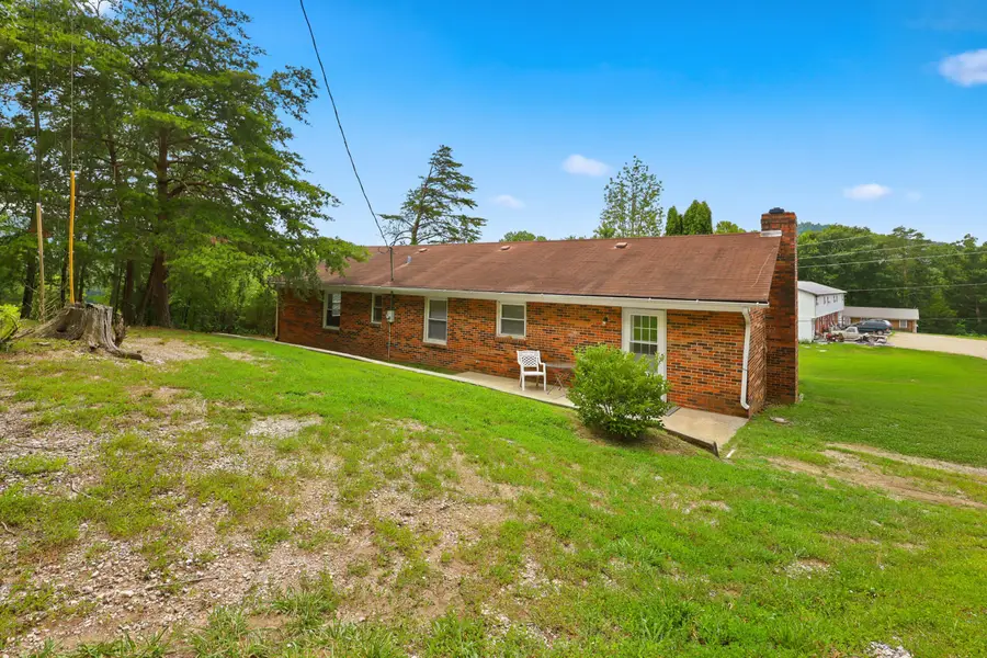 104 Crouch Lane, Irvine, KY 40336 - #3