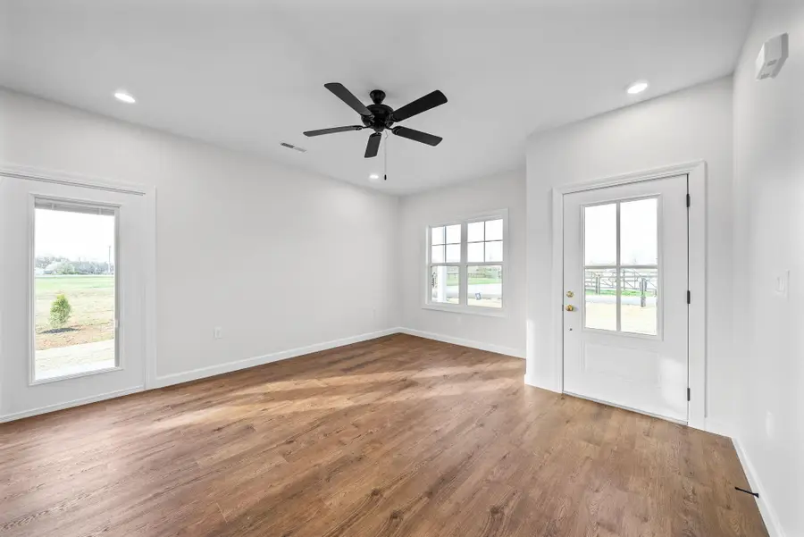 102 Joiner Avenue, Elkton, KY 42220 - #2