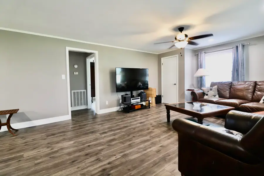 2614 Kentucky 121 South, Murray, KY 42071 - #3