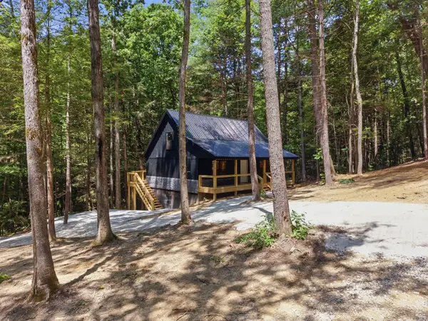 28 Joyful Springs, Zoe, KY 41397