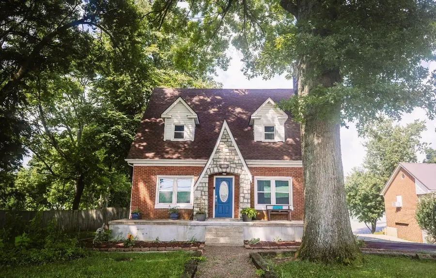 615 N Main Street, Lawrenceburg, KY 40342 - #2