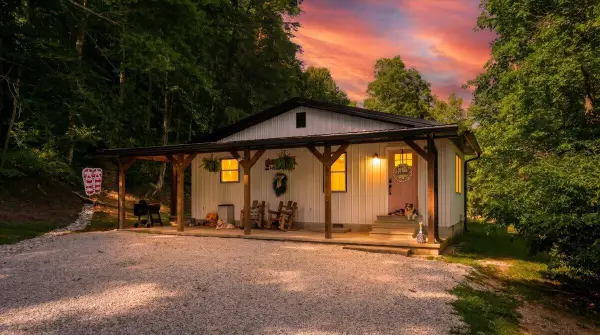 1820 N Fork Road, Stanton, KY 40380