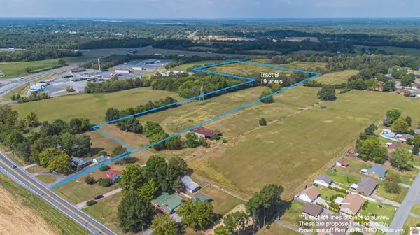 7150 Benton Road #42003, Paducah, KY 42003