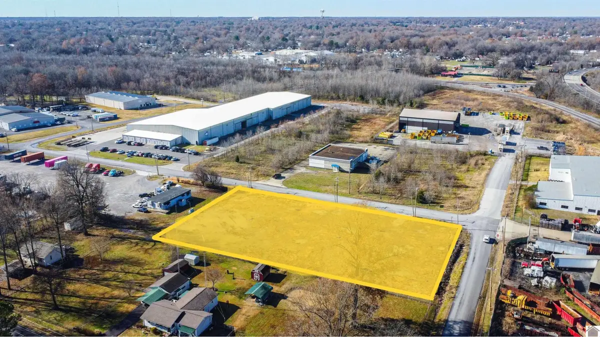 1400 Bloom Avenue, Paducah, KY 42001 - #1